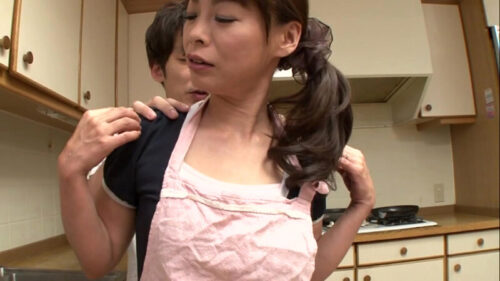 清楚で綺麗な友母スペシャル 12 いけない関係 熟れた肉体に引き寄せられ…