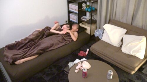 「アンバランスな完全美ボディ!!こりゃあたまんねぇなぁ!!究極完全体グラドル級ボディ!! 【りりか 21歳 大学生】 男を骨抜きにする爆音騎乗位で精を搾り取る!! 百戦錬磨のナンパ師のヤリ部屋で、連れ込みSEX隠し撮り 427」