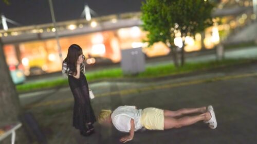 「筋肉大好きゆるふわ系人妻【さき 32歳】 言われるがままに優しく包み込むフェラと肉感たまらない適度に熟れた身体の豪快爆撃セックス!! マジ軟派、初撮。 2237」