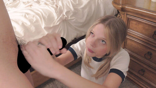 ミニマム合法ロリがコスプレ撮影会で身長差40cm超えの男たちとガリバー3P！！ココ（25）