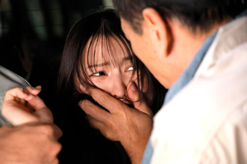 痴〇蟻地獄 伝染⇒増殖する集団獣欲！絶対に逃げられない男たちのテリトリーで汗臭い労働者たちに‘生チ〇ポ慰み’される勤務中女