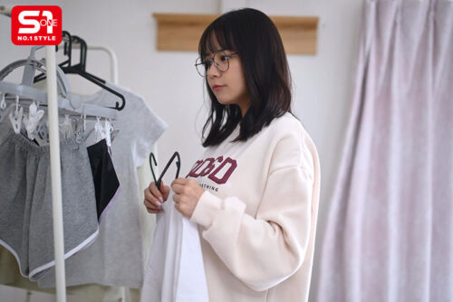 見た目は地味だが脱いでコレだったらどうする…?部活しかしてこなかった性欲強い隠れ巨乳女子大生 田野憂