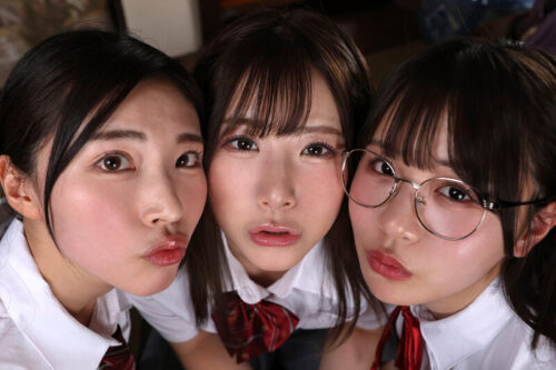 【VR】一生に一度のモテ期到来!!修学旅行中、3股カノジョたちと到着から深夜まで求愛中出しを求められるボク争奪戦