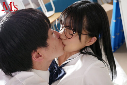 どうせなら…最後に1発ヤラせてくれ!!! 容姿端麗で成績優秀な無気力美少女に童貞キモオタ絶倫男子が性欲全開たなぼた種付けピストン 根尾あかり