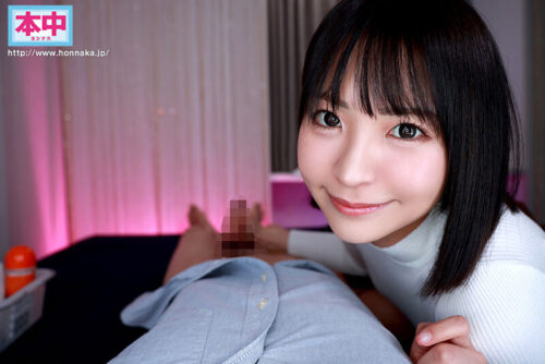 【VR】僕が育てたオナクラ嬢 体験入店初日についた客が僕で、手取り足取りプレイを教え紳士的に接して、2回目も、3回目も指名して、何回目かの指名で、ついに非オプションの中出しSEXをつけてくれました。 東條なつ