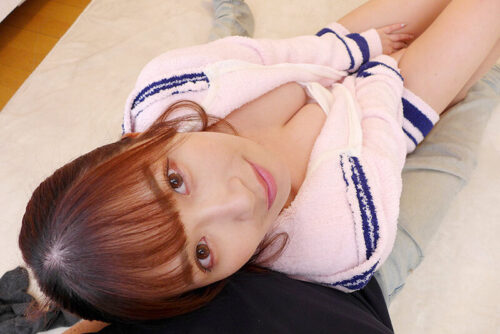 【VR】いつも超塩対応なのにGカップの乳首刺激されるとスケベスイッチON!!イチャラブモードで何度も中出し欲しがる僕のツンデレ彼女 美園和花 【8K】