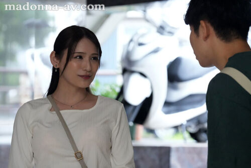 合鍵をもらった人妻が、男子学生が卒業するまで中出しされた一人暮らし部屋。 広瀬ゆり