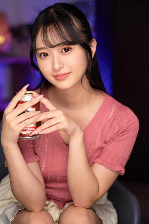 【VR】終電逃した学園のマドンナと宅飲みしたら天使の笑顔で誘惑してきて生挿入！うねる腰振りで何度も中出しSEX 花守夏歩【8K】