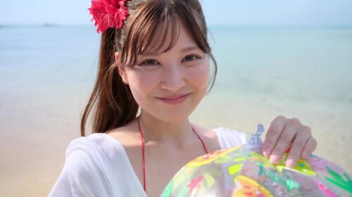 Petite 成瀬かのん