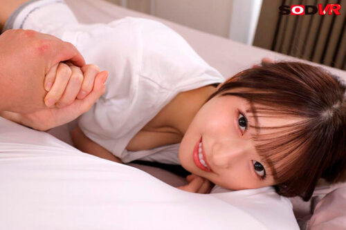 【VR】【8K】最近付き合った彼女と布団の中でダラダラセックスする怠惰な土曜の夜 天神羽衣初 VR