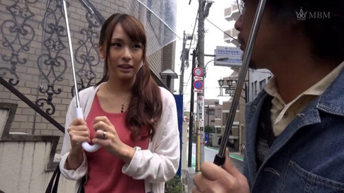 主婦モデルやってみませんか？話聞くだけのつもりが…そんなつもりじゃありません！容姿を褒められ満更でもない様子の普通の奥さんがAV出演の被害者になるまで！