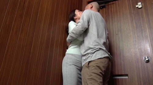 【性欲妻】他人竿で夢中になる還暦妻 山本遥 中出し編