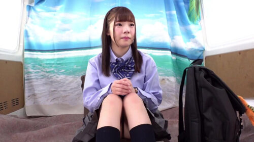 街行く女子○校生が おま○こ丸出し拘束されたまま何度もイカされ絶頂潮吹き！ 人生初の快感に火照りが止まらない素人娘はデカチンを見せつけられると連続生中出しも拒めない！～きょうか編～