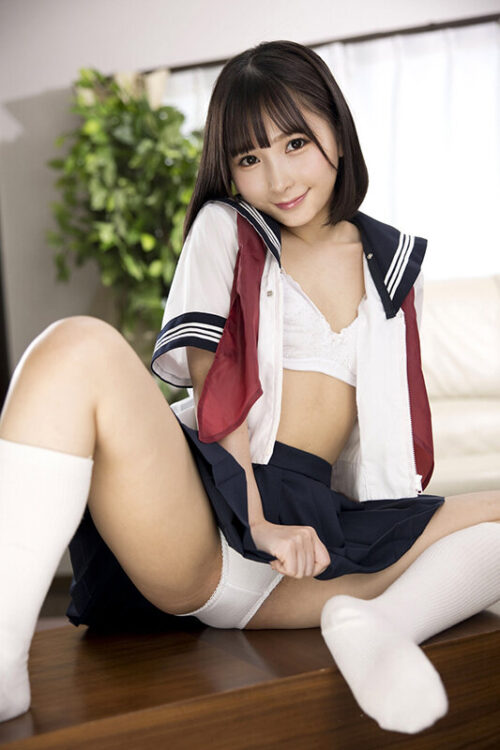 おもらしパンチラ誘惑娘 ～見せつけながらおもらししちゃう可愛くてスケベなJ○との同棲生活 由良かな