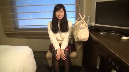 
 「マジ軟派、初撮。 1878 「ケーブルTVの動画撮ってて～」という怪しいキャッチについてきたムチムチお姉さん！ナンパ師の口車に乗せられあれよあれよと脱がされ、いつの間にか肉厚マ●コがチ●ポの餌食に！」