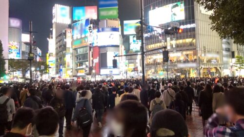 
 「【渋谷ハロウィン2021】二人組コスプレ美女をナンパ成功！Hカップの爆乳についつい目がいってしまうエロナースは甘えたがりのヤリたがりで…おっぱいを振り乱しイキまくる姿がハッピーハロウィンすぎる！！」