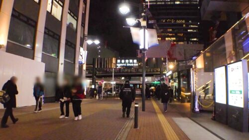 
 「マジ軟派、初撮。 1799 彼氏はいらないけど相席居酒屋には行く性欲お姉さんとホテルへ！いやらしい気持ちを刺激すればそのスレンダーな体があらわに！しかも胸はFカップ！？」