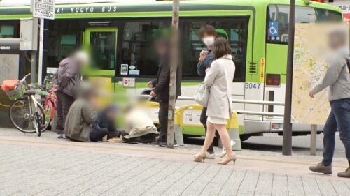 
 「マジ軟派、初撮。 1635 早漏旦那に欲求不満？好みの年下塩顔男優に話しかけられすっかり発情！上品そうだけどほのかに香るスケベ感…ちょっと下品に喘ぐのが絶妙に抜けてオススメ！！」