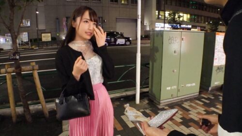 
 「マジ軟派、初撮。 1540 渋谷でシンデレラ企画を開始！ガラスの靴を履けたのはピアノ講師！彼女というピアノをチ●ポで奏でていく！優雅に滑らかかつ激しく大胆なエッチを披露するwww」