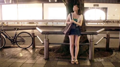 
 「【零れる爆乳】【お盛ん大学生】るいちゃん参上！歩く振動だけで揺れまくりw抜群のふわ力を持つHカップ巨乳美女が「エッチに興味があって♪」っとAVに応募！こっちはあなたのおっぱいに夢中♪【揺れ乳連発】最初から最後までピストンのたびに激しく揺れる圧倒的な巨乳に目が離せません！揉むのはもちろん、舐めたり吸ったり、色々な触り方で楽しめちゃうSEX見逃すな！！」