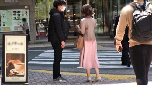 
 「マジ軟派、初撮。 1643 関西弁にほわっとした笑顔の癒し系！でも押しに弱いむっつりスケベなお姉さんは耳攻めで即堕ち！トロンとした表情でされるがまま感じまくる！」