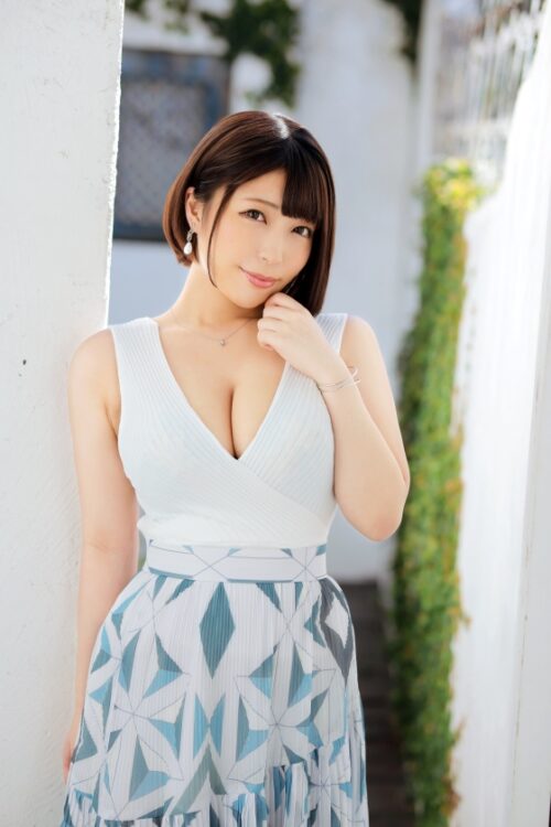 
 「ラグジュTV 1542 出会いがなく人肌恋しさから美人調理師がAV出演！大人しい印象とは裏腹に性的好奇心は旺盛！豊満Hカップとムチムチ桃尻は荒々しく揉みしだかれ、久々に味わう激しいピストンに何度も何度もイキ淫れる！」