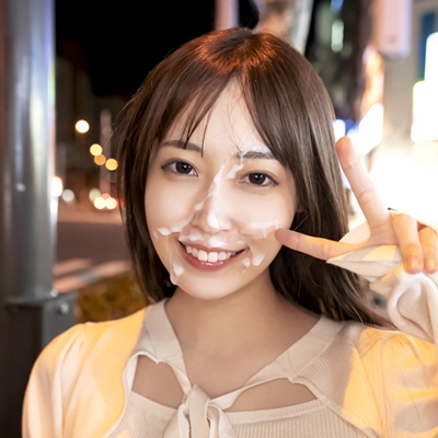 あざとカワイイ後輩美女と久しぶりの再会でエロ三昧！カフェでリモバイ&足コキ！お股の濡れたピタピタレギンス露出→がっつきＳＥＸでザーメン顔射そのまま夜の街を散策 同人動画