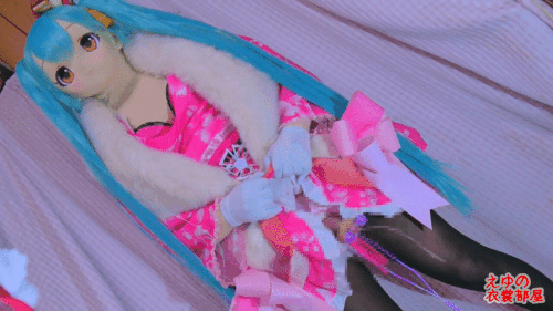 振袖コスプレでノータッチローターオナニーで潮吹き＆ディルドピストンアナルオナニー[初●ミク] コスプレハード