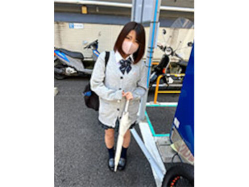 【個人撮影】恥じらい顔が可愛すぎる萌え袖女子(K2)とパパ活_ゴム無しで無責任に無断に中出し 同人動画