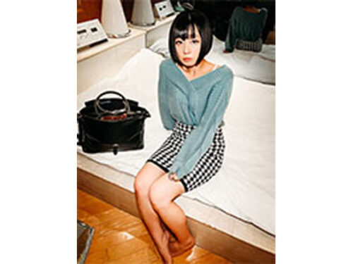 【流出】ぱっつん前髪の短髪美女とハメ撮り_照れ顔からイキ顔まで全て顔出し配信 同人動画