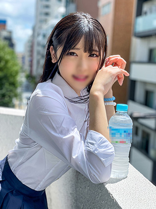 【顔出し】クラス1可愛い同級生。大人しい顔して騎乗位腰振りがエロイ！彼氏と受験勉強の息抜きセックス映像流出　学生の性欲が爆発して連続中出し… 同人動画