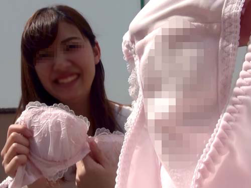 【ガチ個撮】ミオちゃんのオマ〇コに今の今まで密着してた生パンティー 同人動画