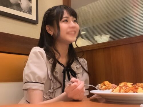 #006 ミニマムちっぱい娘 バイト仲間同士で密会 ホテ飲みからの初めてのガチSEX 欲求不満の濡れ濡れま○こに大量射精 同人動画