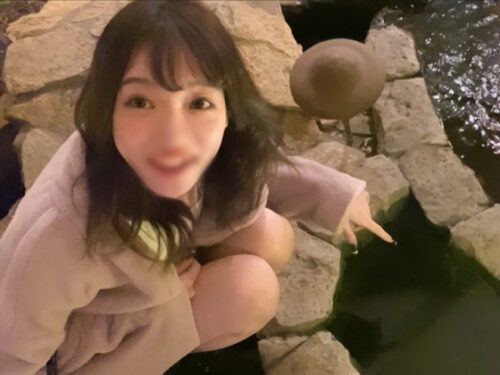 #005 セフハメ流出 田舎訛りが可愛い理系女子大生 極太ちんこにまたがり無毛ま○こをみせつけながら激しく腰振り 同人動画