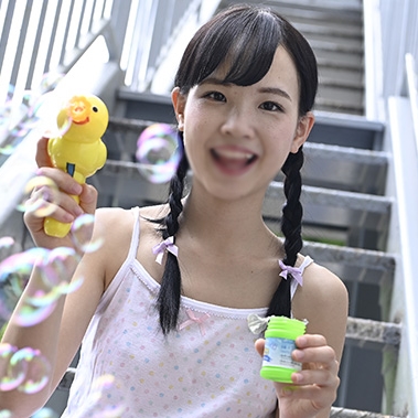 【華奢ガリ】140cmのミニマム貧乳な若い子とセックスしました。中出しもしました【個撮】 同人動画