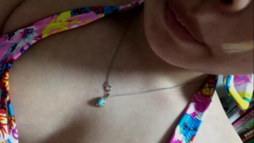 【めっちゃエロい！】素人ギャルがビキニで彼氏に送ったオナニー自撮り動画が流出 同人動画