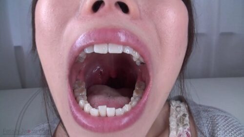 乙川結衣さんの歯・口内自撮り(通常版＋３Ｄ） 同人動画