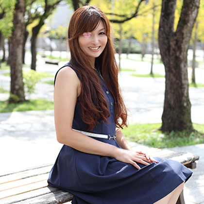 【完全個人撮影／地方妻】花見で知り合った茨城の美魔女PTAママ37歳をホロ酔いお持ち帰り。デカ乳首を弄んだらねっとり淫汁漏れ！ 同人動画