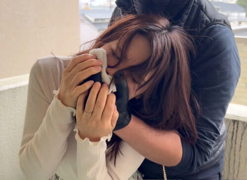 ［閲覧注意］輪●レ●プ映像 ノーカット無編集・婦女強●犯罪記録 女体狂乱崩壊！ クロロホルムとスタンガンで昏●、媚薬で自我喪失 淑女妻の熟れた肉体は性処理中出し肉便器となり羞恥に悶え喘ぎ震える！ 真矢あかり