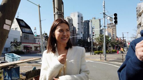 THE ドキュメント 本能丸出しでする絶頂SEX 欲求不満なスレンダー美女を極太チ●ポで乱交ハメ倒す 武藤あやか