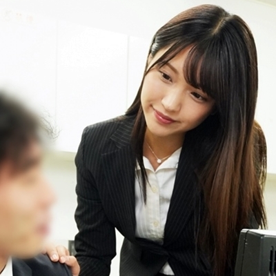 憧れの高身長モデル体型の先輩ＯＬは童貞チンポ好きの痴女だった…横になった童貞くんのチンポを焦らしながら弄びマ●コで中出しザーメン味わう【個撮】 同人動画