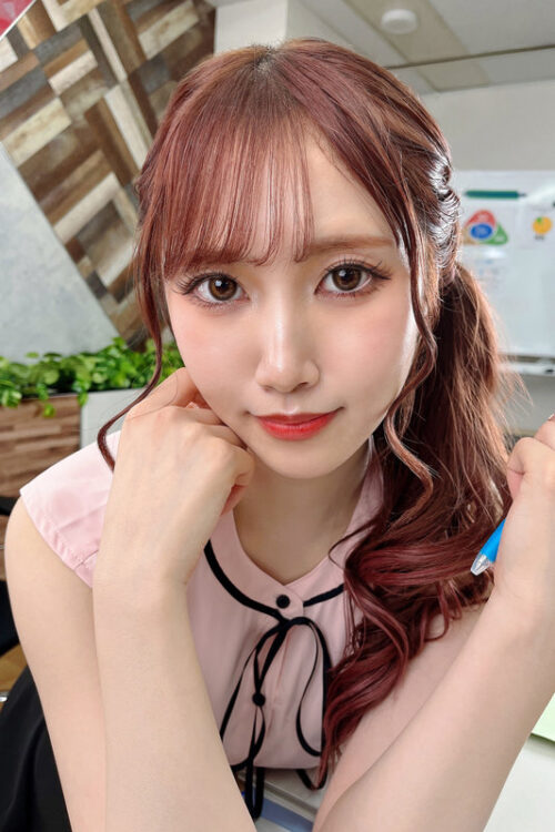 【VR】顔面特化アングルVR ～新卒の後輩と残業終わりに相性抜群な不倫SEX編～ 斎藤あみり