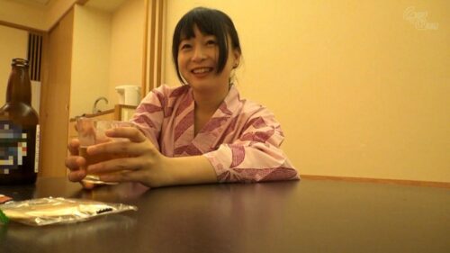 自慢のBODYを惜しげもなく晒すスケベ女とのエロエロ温泉デート 羽月希