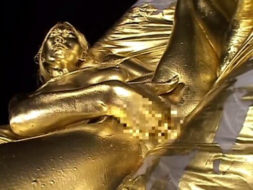 パイパン美少女金粉フィスト