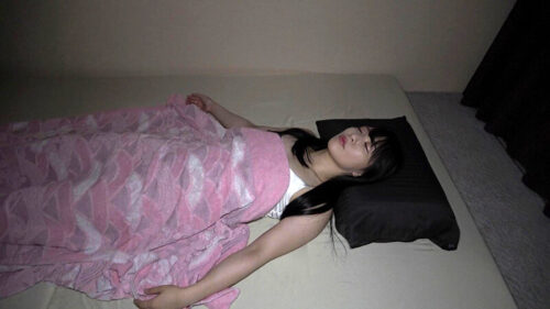 媚薬入り睡眠薬で昏●状態の美少女たちに夜●い中出し！！Vol.9