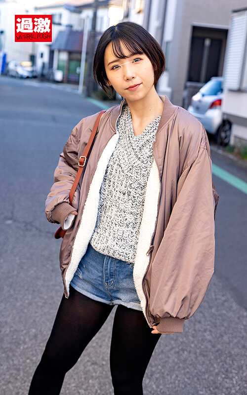 【Eカップもなちゃん】潮吹きマジックミラー号 ド素人女子大生が過激ビキニで初めての潮吹き連続イキ！オイルマッサージで勝手に指を入れられ感じた押しに弱いオマ◎コはハメ潮も吹いちゃう？