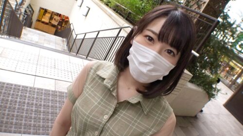 
 「マジ軟派、初撮。 1743 真っ白な肌！スベッスベの美尻！池袋で見つけたヲタ活美少女は性欲が溜まり気味！？ホテルに連れ込まれ発情した子ウサギちゃんはされるがままに感じまくり！膣奥に刺激が走る度に歓喜の声を響かせる！」