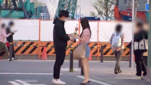 
 「マジ軟派、初撮。 1630 彼氏にハメ撮り動画をネットに流されてしまったスレンダー美女！大人しそうに見えて実はH大好きなむっつりさんは、スケベな要求を断り切れず…形も肉感も最強の美尻に注目！！」