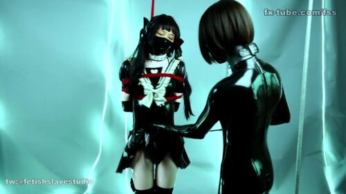 新しいエナメルドール・トゥトゥを責めるキキ コスプレハード