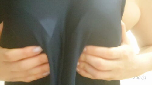 【自撮り投稿】素人女性がスクール水着コスプレで『唾たらし乳首いじり』オナニー コスプレハード